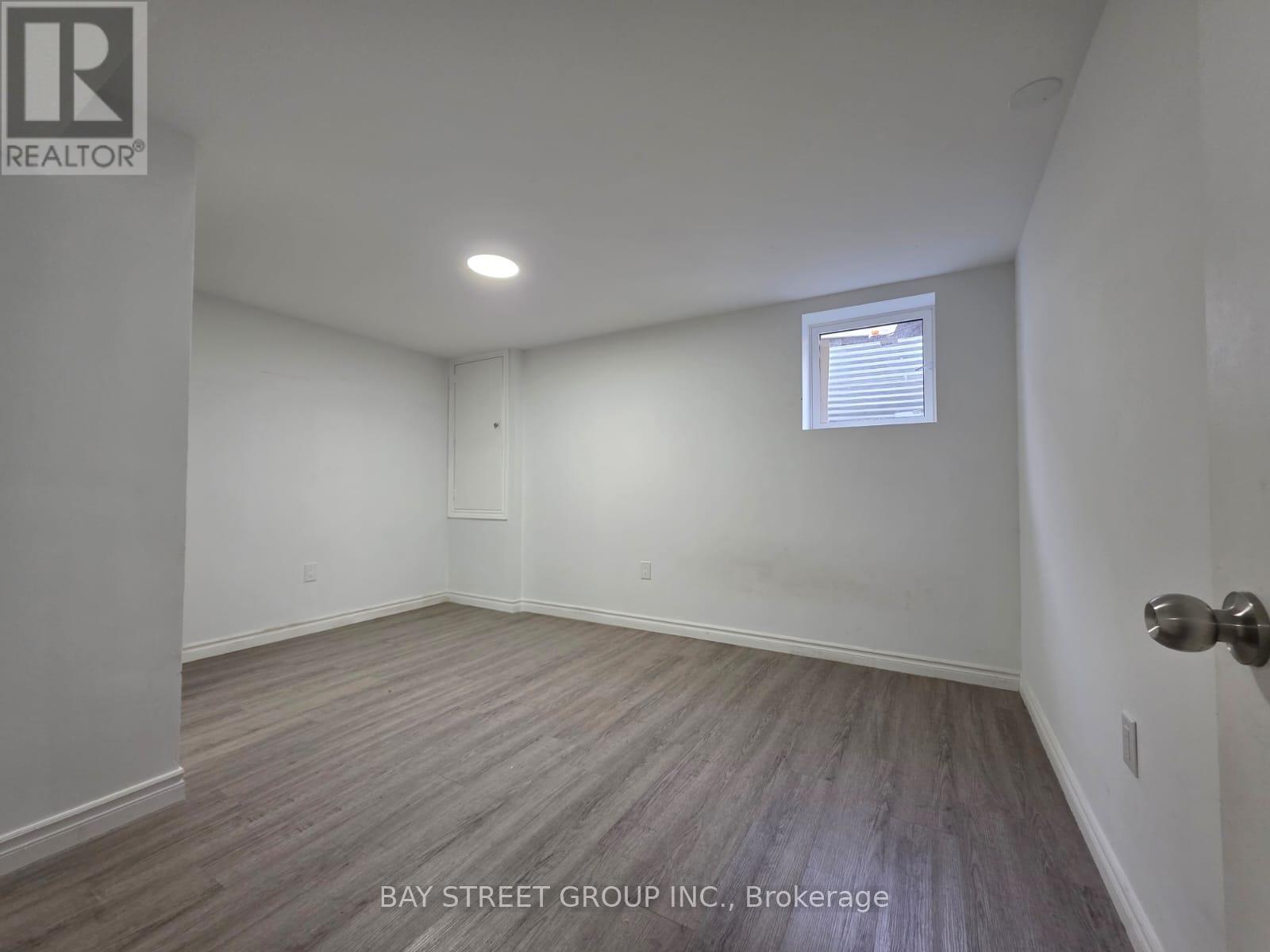 Bsmt - 882 Southdown Drive, Oshawa, Ontario  L1H 7Z6 - Photo 9 - E13066656