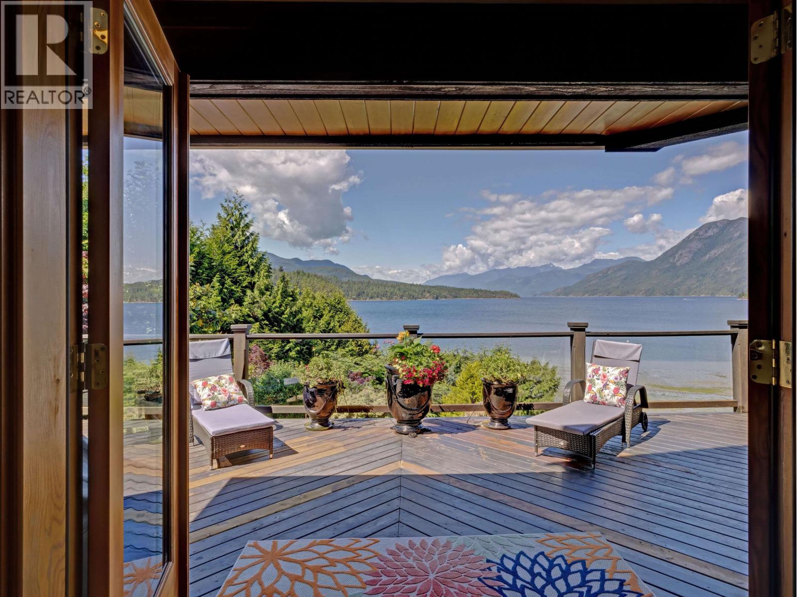 6480 Shoreline Place, Sechelt, British Columbia  V7Z 0L1 - Photo 21 - R3126453