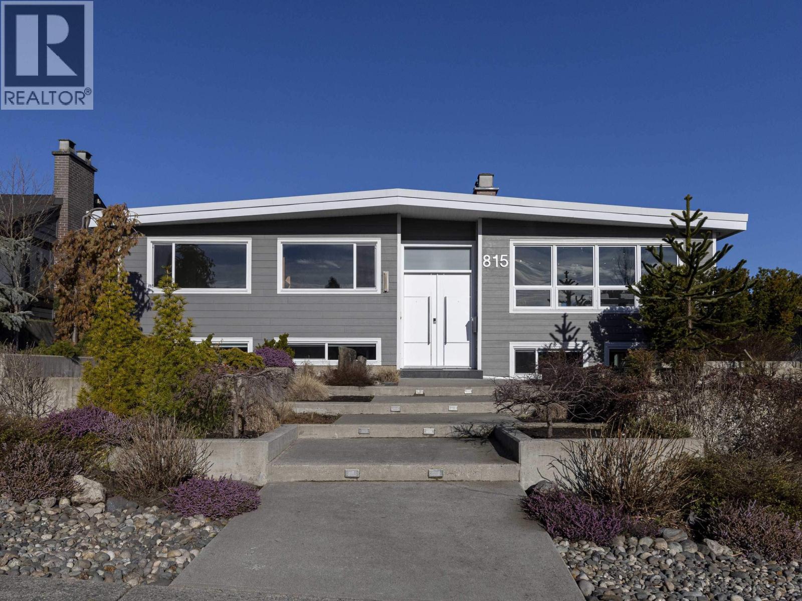 815 Massey Street, New Westminster, British Columbia  V3L 4S8 - Photo 2 - R3126548