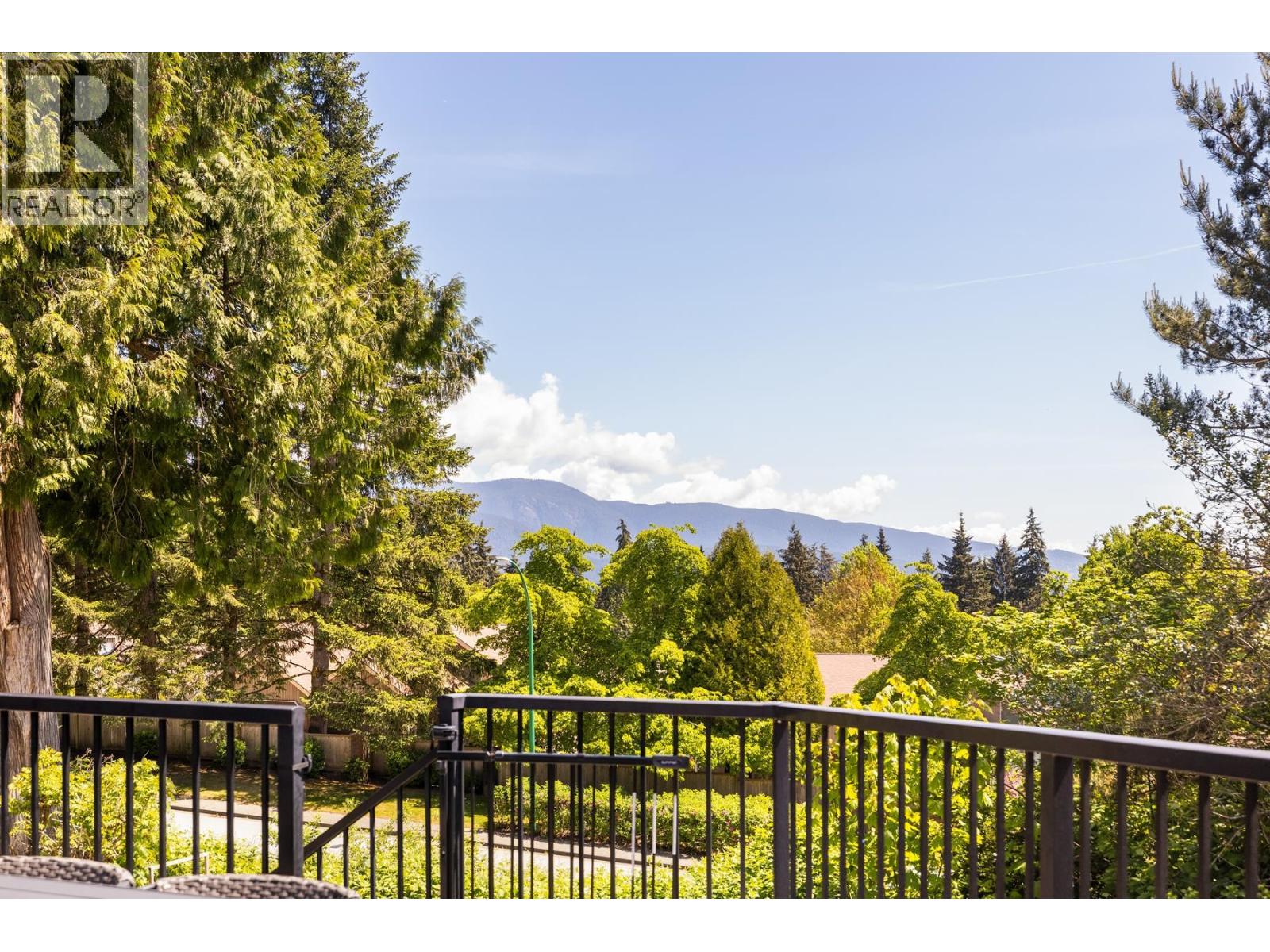 3985 Frames Place, North Vancouver, British Columbia  V7G 2M5 - Photo 28 - R3126561