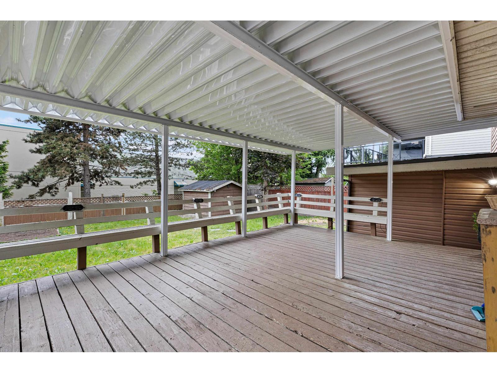 14518 85a Avenue, Surrey, British Columbia  V3S 5T6 - Photo 17 - R3126397