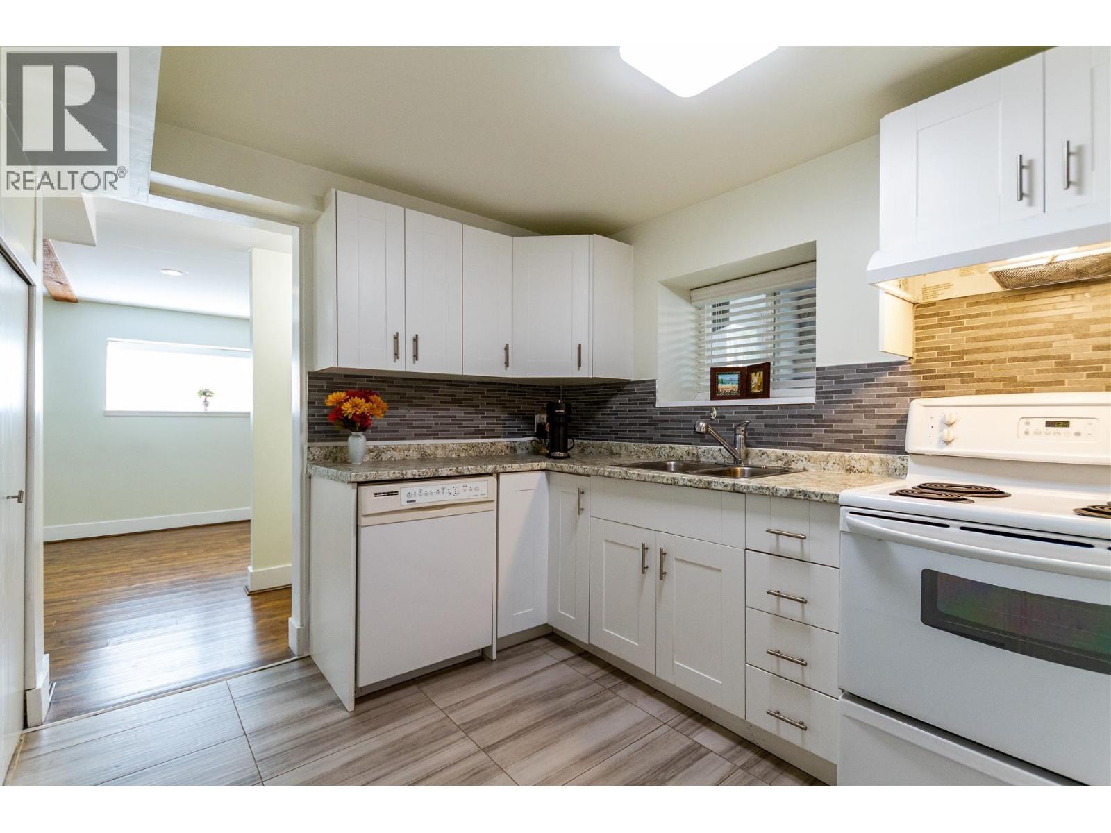 1906 Rhodena Avenue, Coquitlam, British Columbia  V3K 2Z9 - Photo 17 - R3126441