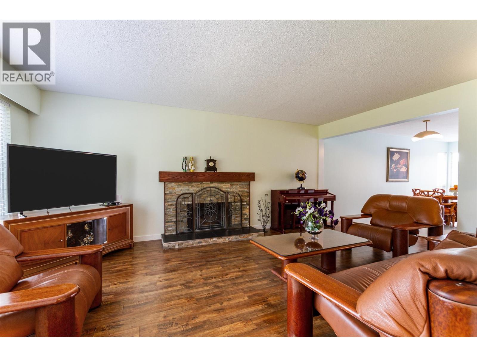 1906 Rhodena Avenue, Coquitlam, British Columbia  V3K 2Z9 - Photo 4 - R3126441