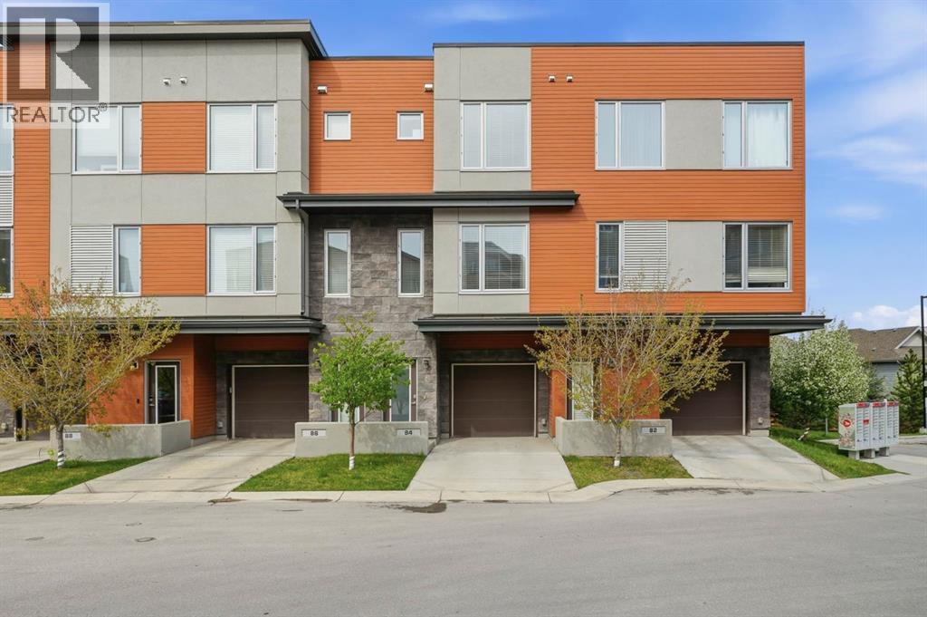84 Shawnee Common SW, Calgary, Alberta  T2Y 0P9 - Photo 2 - A2304896