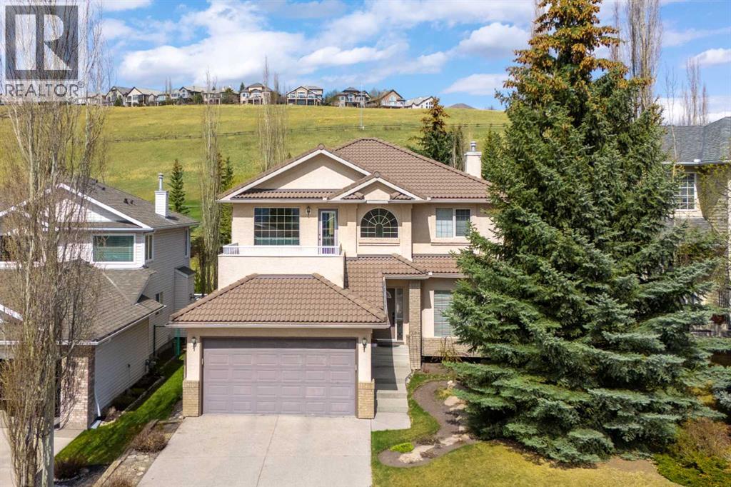 30 Gleneagles View, Cochrane, Alberta  T0L 0W2 - Photo 2 - A2308711