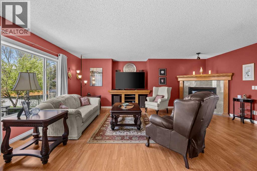 11178 Hidden Valley Drive NW, Calgary, Alberta  T3A 6C7 - Photo 9 - A2308715