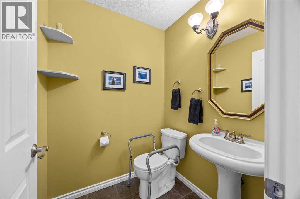 11178 Hidden Valley Drive NW, Calgary, Alberta  T3A 6C7 - Photo 16 - A2308715