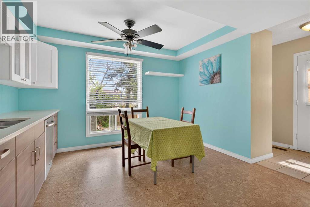 42 Berwick Rise NW, Calgary, Alberta  T3K 1C8 - Photo 6 - A2309964