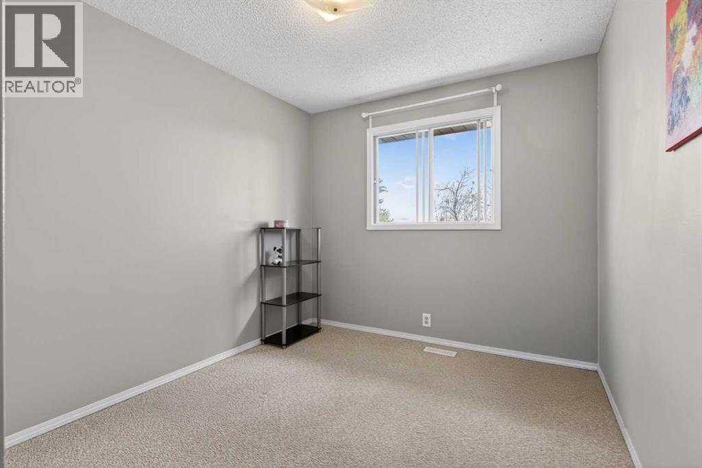 42 Berwick Rise NW, Calgary, Alberta  T3K 1C8 - Photo 26 - A2309964