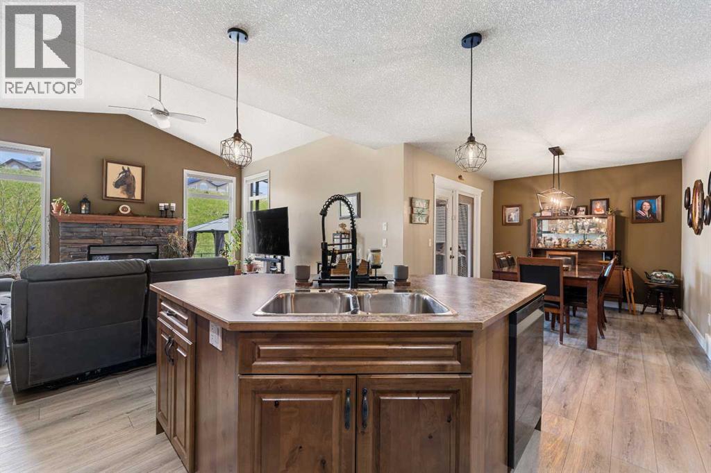 66 Sheep River Cove, Okotoks, Alberta  T1S 2L4 - Photo 12 - A2313157