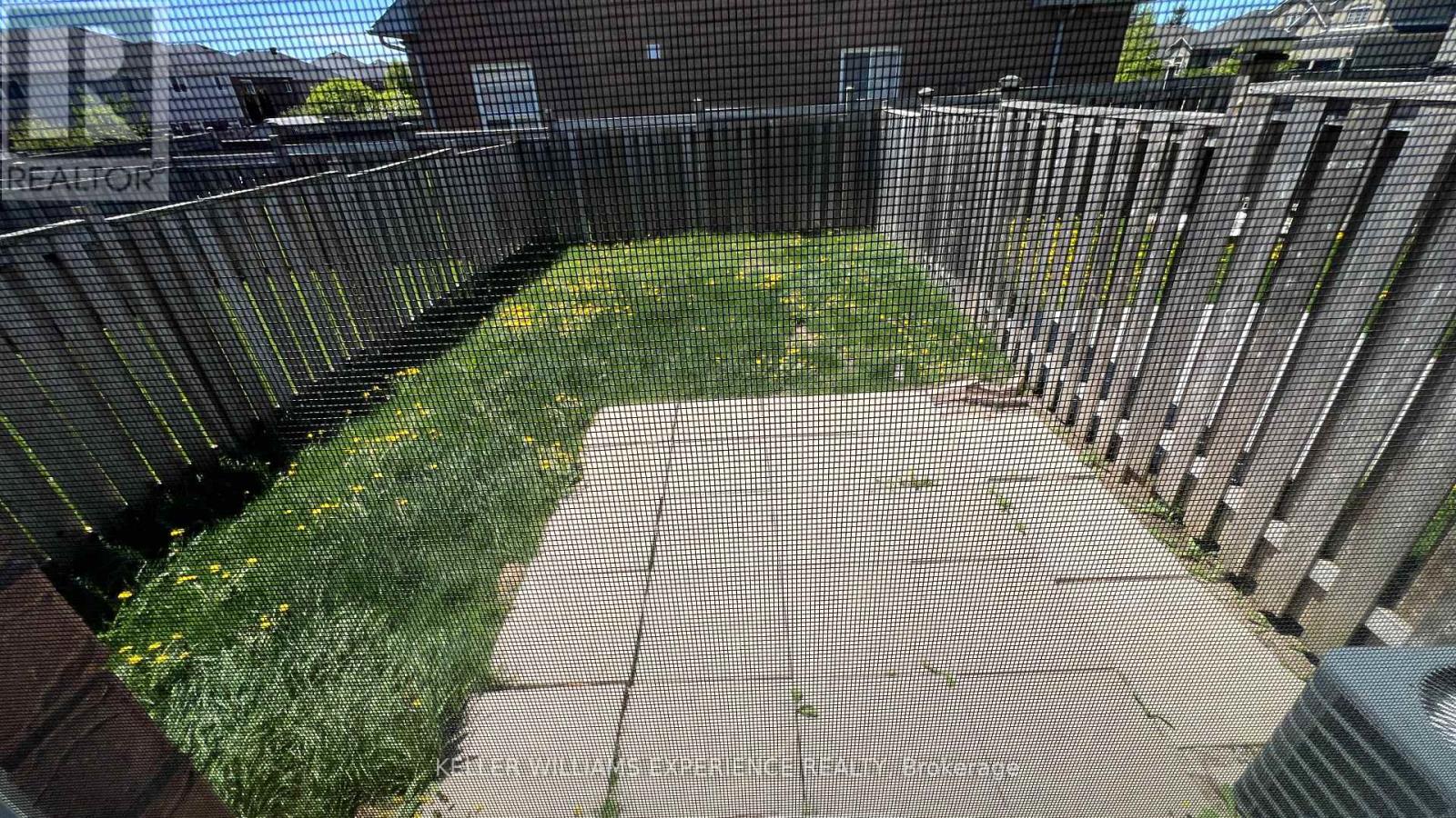 76 Commonwealth Road, Barrie (Innis-Shore), Ontario  L4M 0C9 - Photo 9 - S13158560