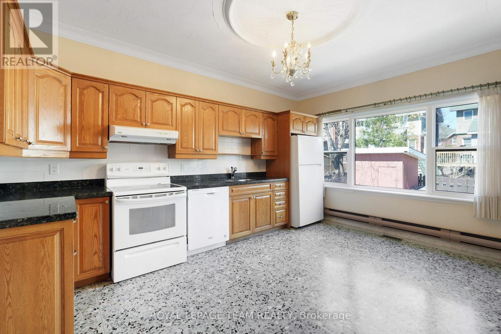 85 Grove Avenue, Ottawa, Ontario  K1S 3A7 - Photo 18 - X13031120