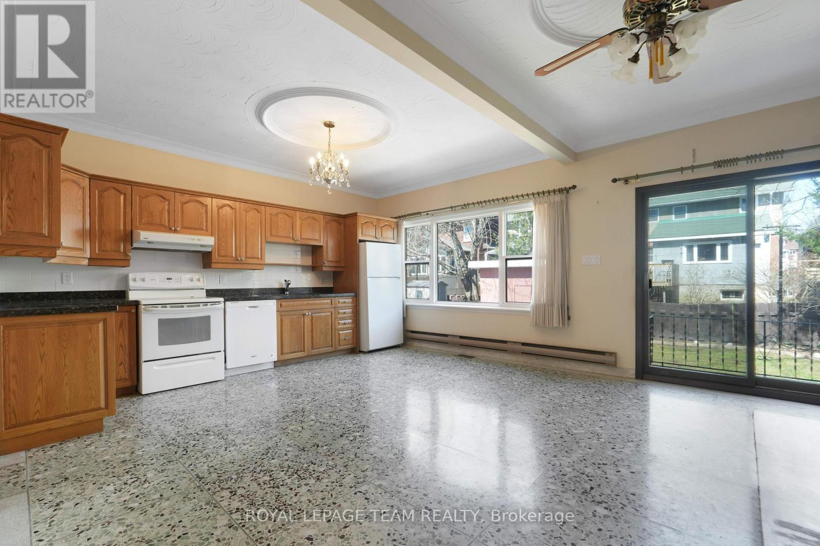 85 Grove Avenue, Ottawa, Ontario  K1S 3A7 - Photo 15 - X13031120