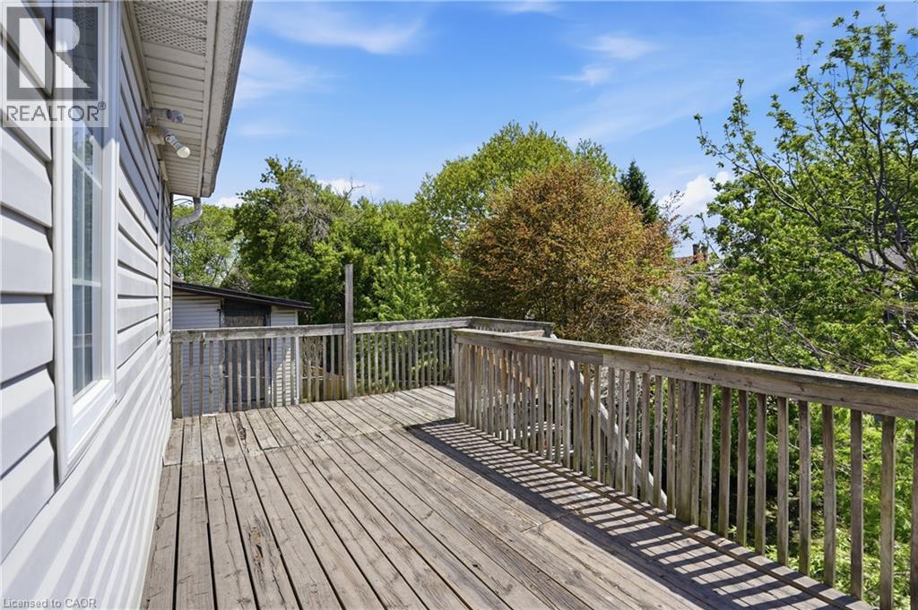256 Bay Street N, Hamilton, Ontario  L8L 1M3 - Photo 4 - 40832427