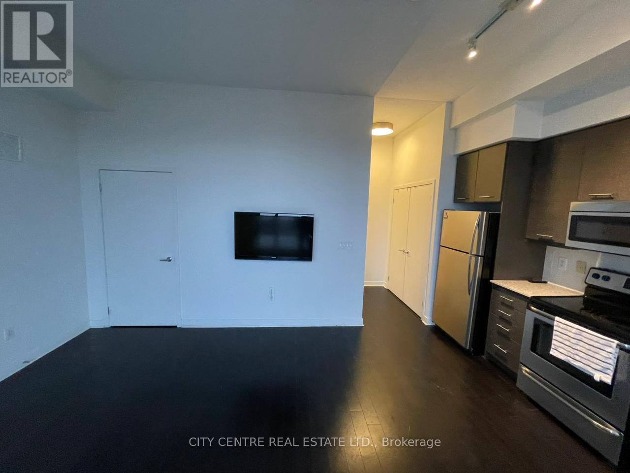 601 - 365 Prince Of Wales Drive, Mississauga, Ontario  L5B 0G6 - Photo 10 - W13158578