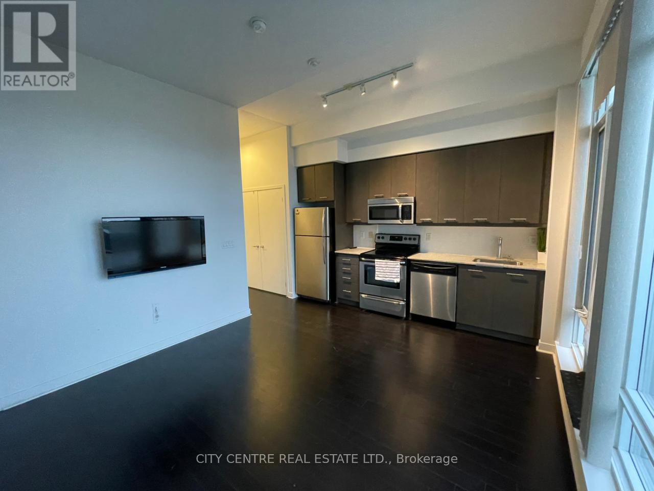 601 - 365 Prince Of Wales Drive, Mississauga, Ontario  L5B 0G6 - Photo 4 - W13158578