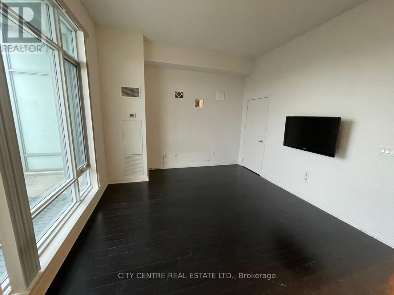 601 - 365 Prince Of Wales Drive, Mississauga, Ontario  L5B 0G6 - Photo 5 - W13158578
