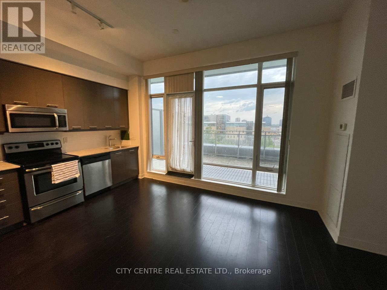 601 - 365 Prince Of Wales Drive, Mississauga, Ontario  L5B 0G6 - Photo 6 - W13158578