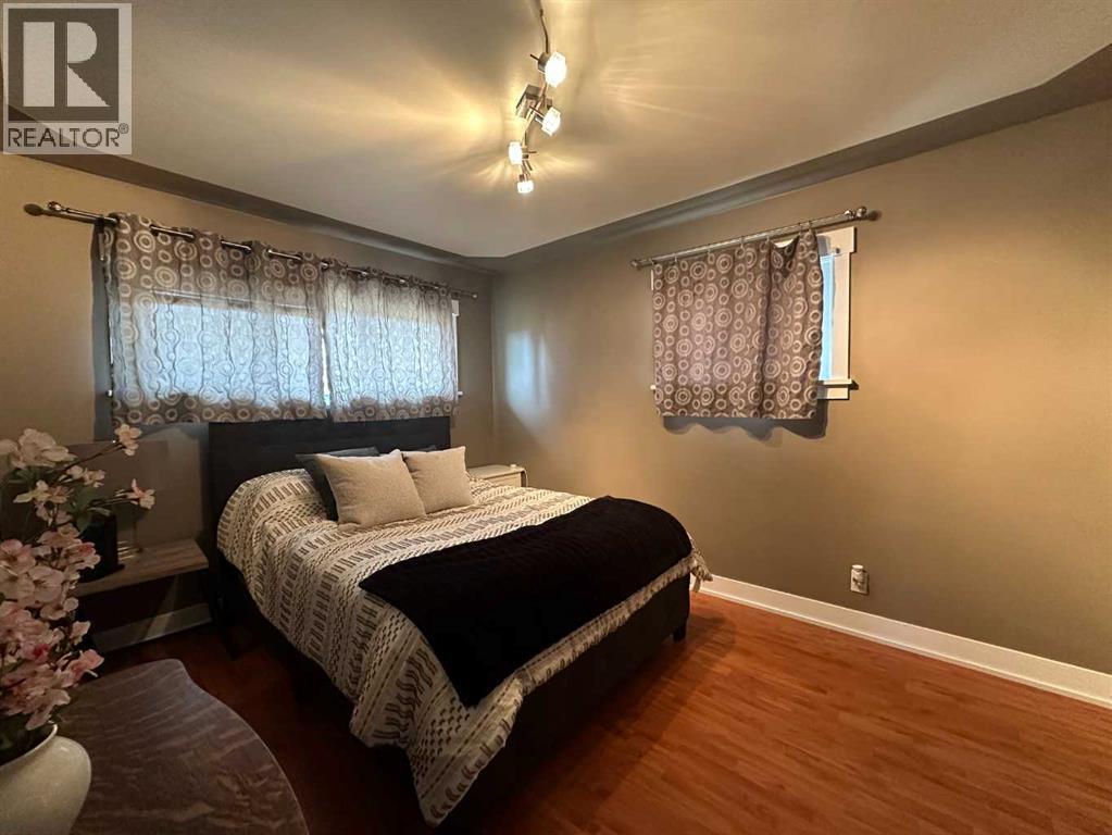 5002 57 Avenue, Ponoka, Alberta  T4J 1G5 - Photo 11 - A2304224