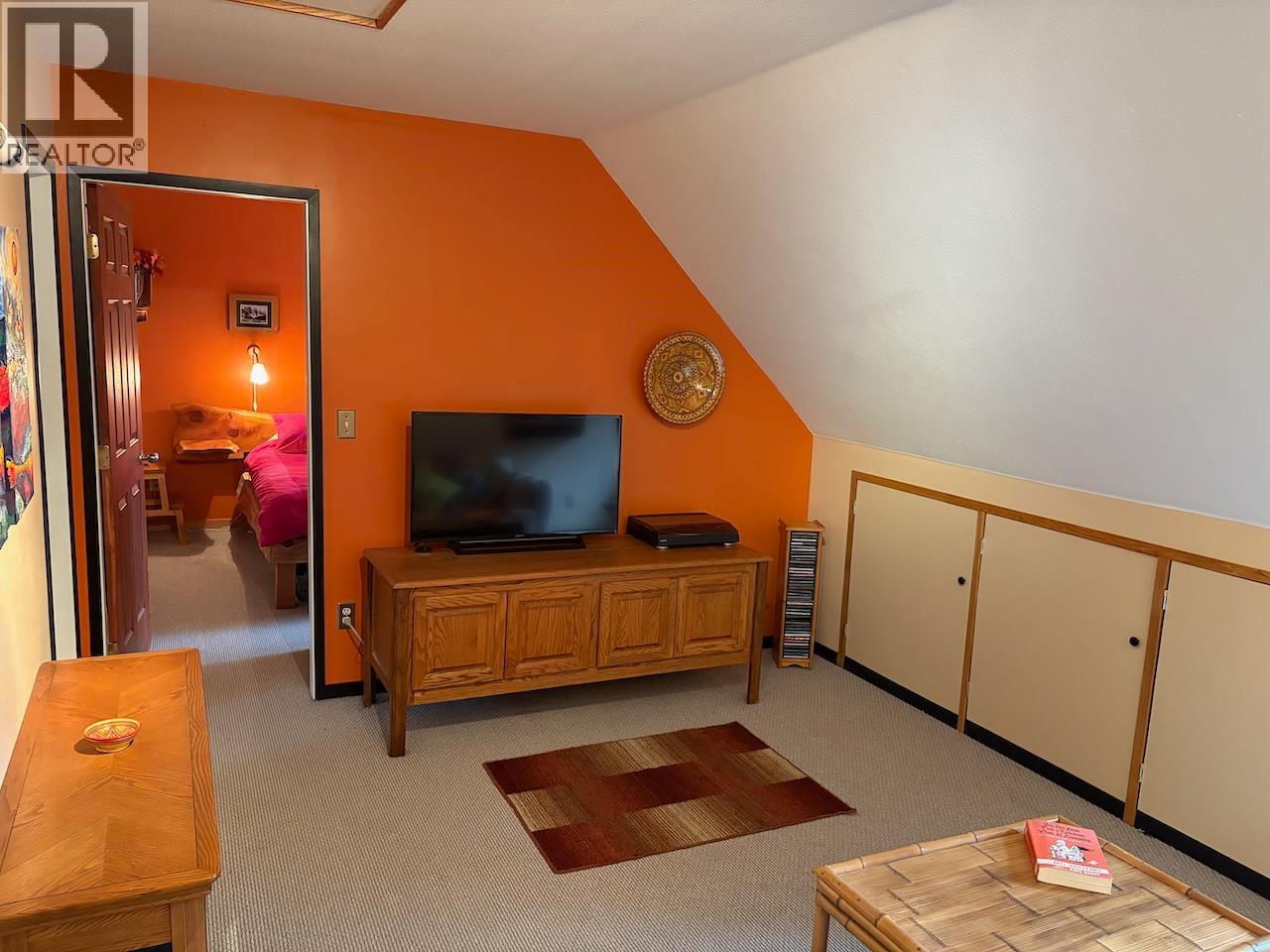 1261 Roberts Creek Road, Roberts Creek, British Columbia  V0N 2W2 - Photo 28 - R3122587