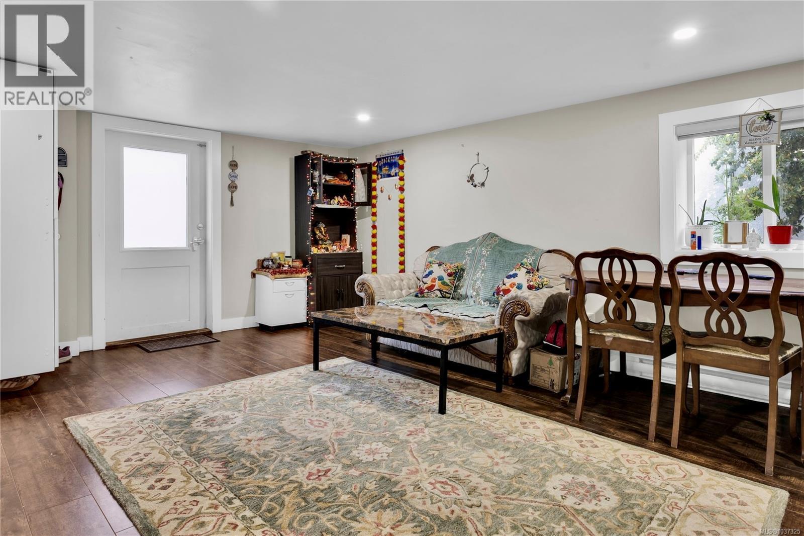 251 Sims Ave, Saanich, British Columbia  V8Z 1K4 - Photo 18 - 1037325