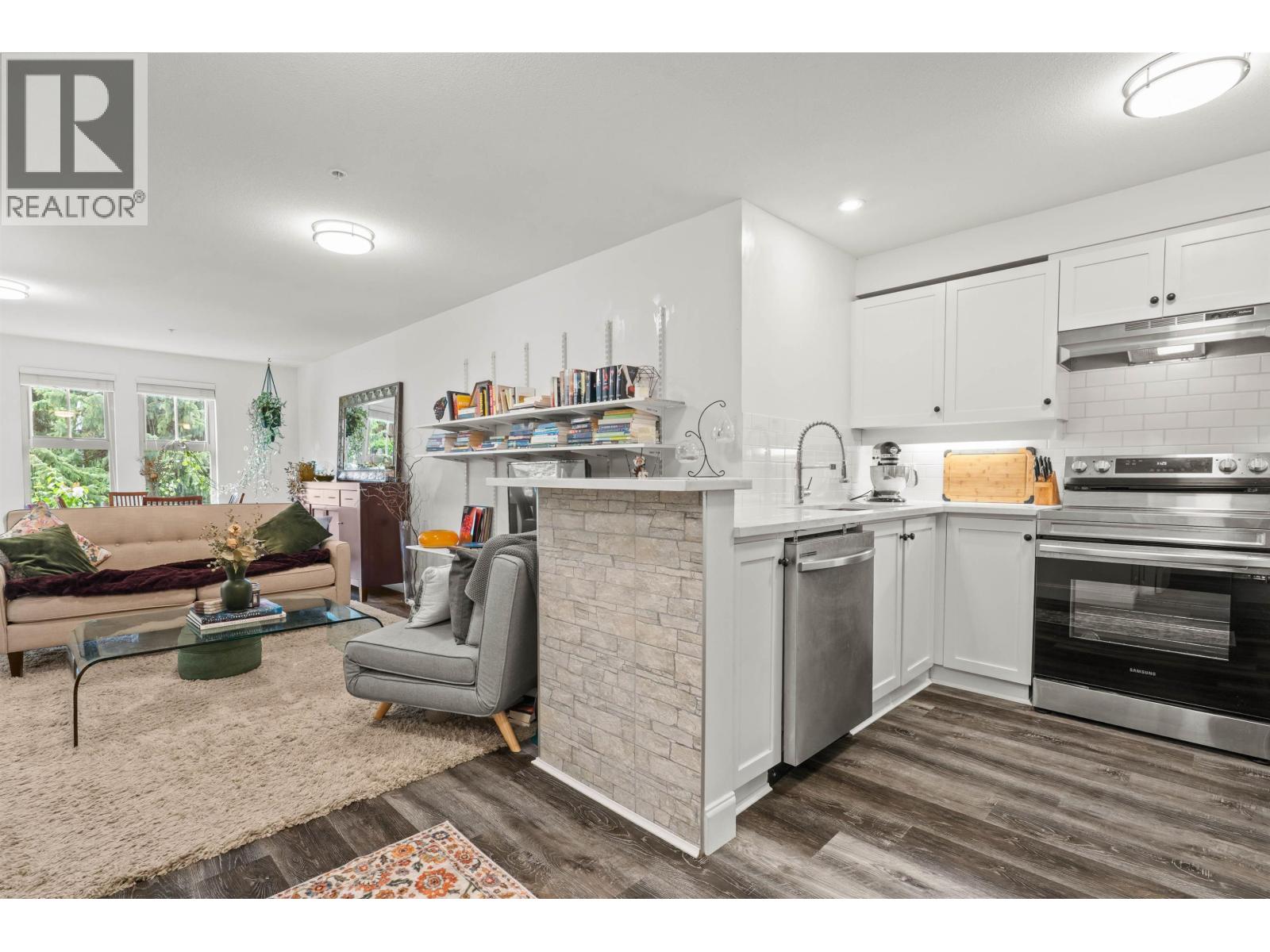 213 15 Smokey Smith Place, New Westminster, British Columbia  V3L 5V7 - Photo 5 - R3126075