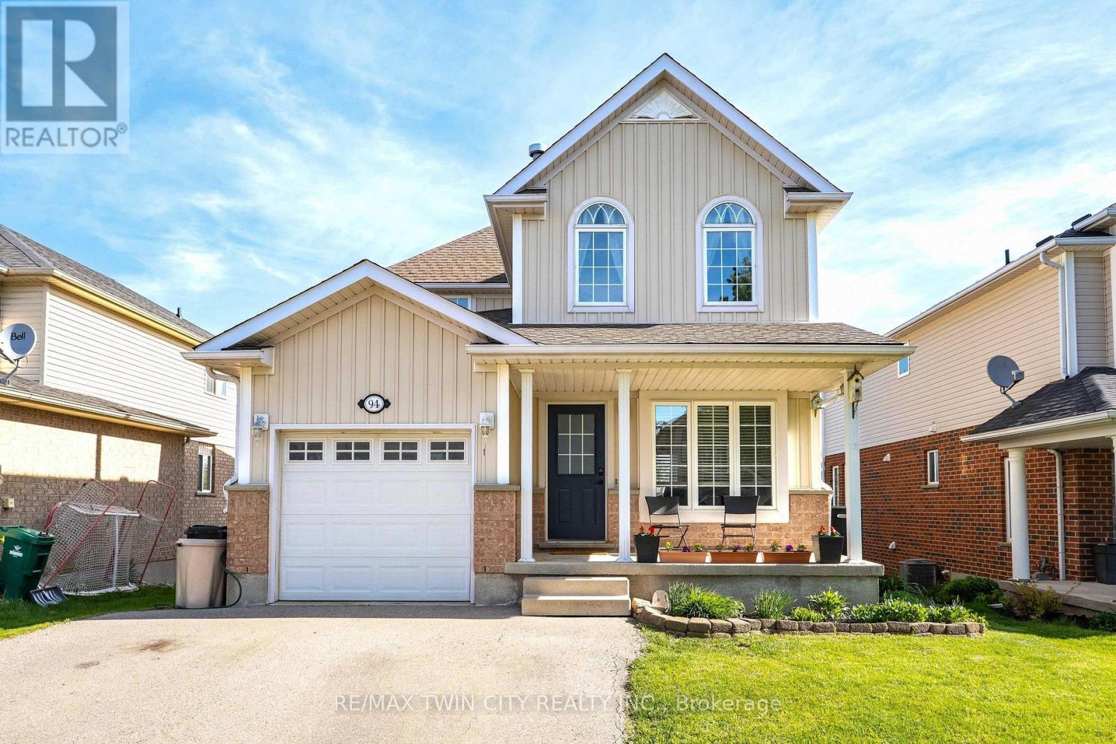 94 Porchlight Drive, Woolwich, Ontario N3B 3M8 - Photo 2 - X13158574