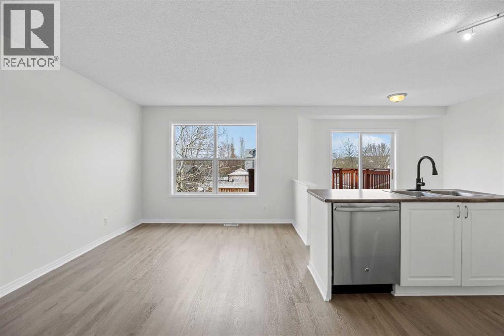 289 Hidden Spring Green NW, Calgary, Alberta  T3A 5N2 - Photo 4 - A2308708