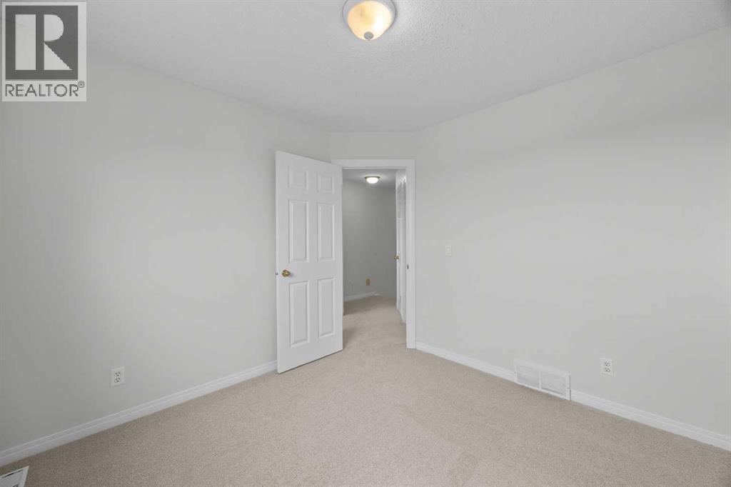 289 Hidden Spring Green NW, Calgary, Alberta  T3A 5N2 - Photo 27 - A2308708