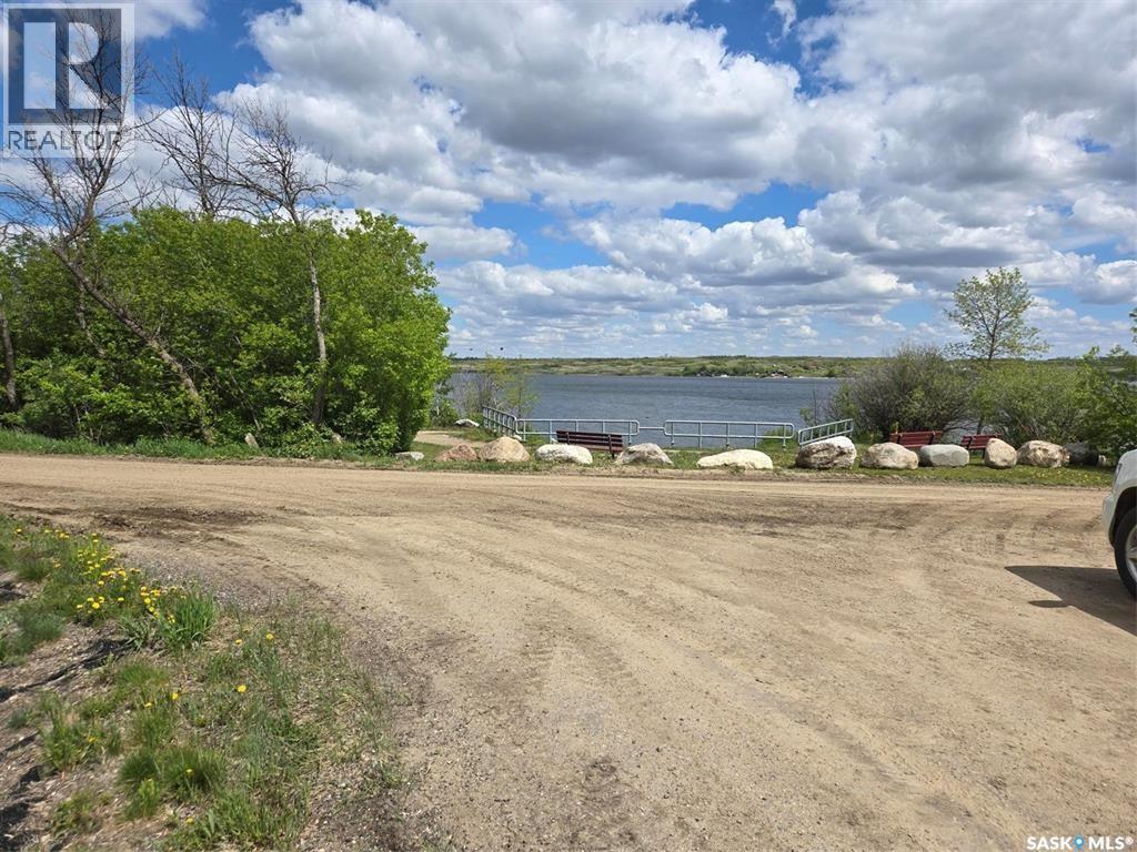 450 and 452 8th STREET E, Regina Beach, Saskatchewan