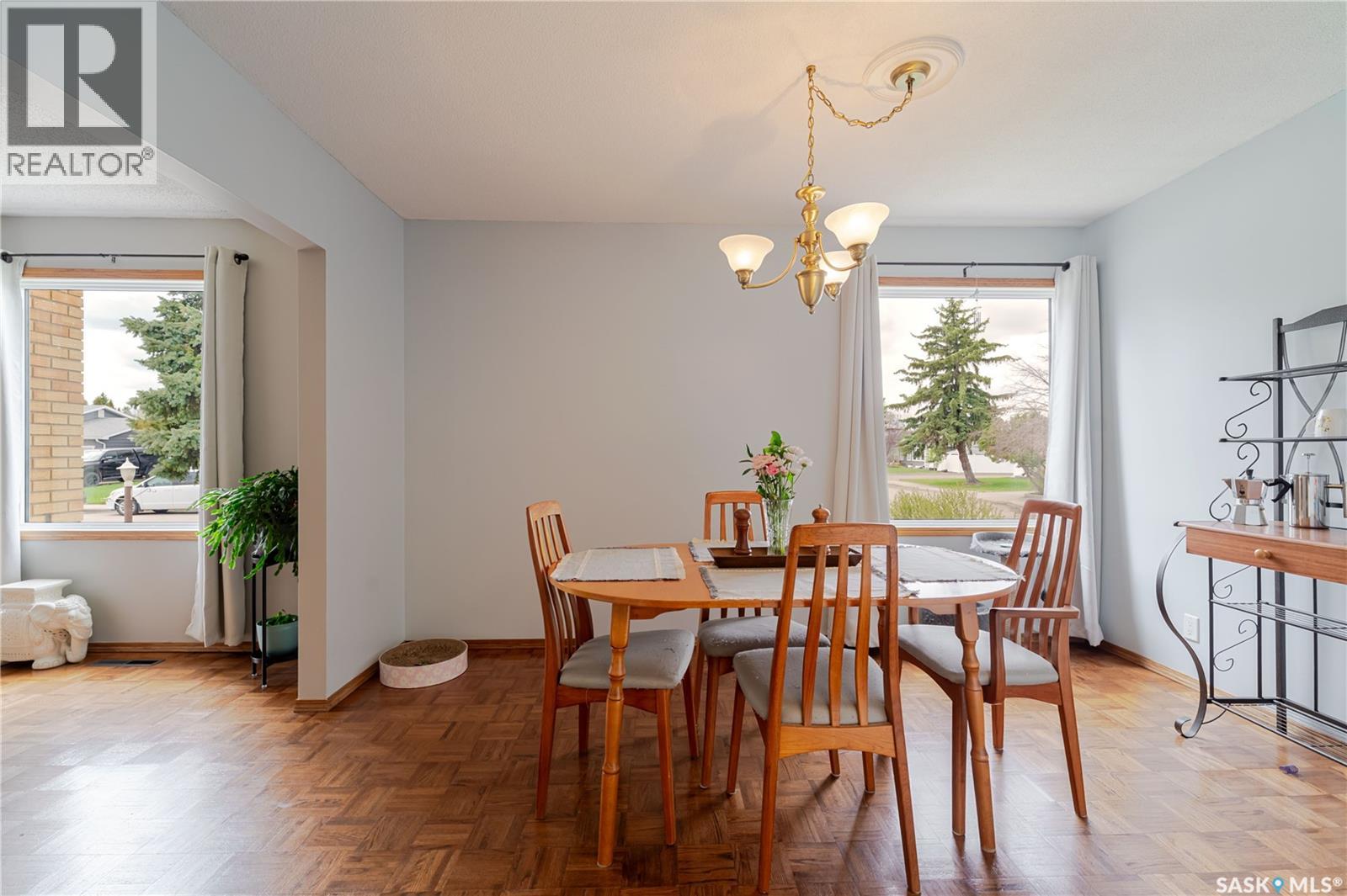 1325 King Crescent, Moose Jaw, Saskatchewan  S6H 3G3 - Photo 11 - SK036625
