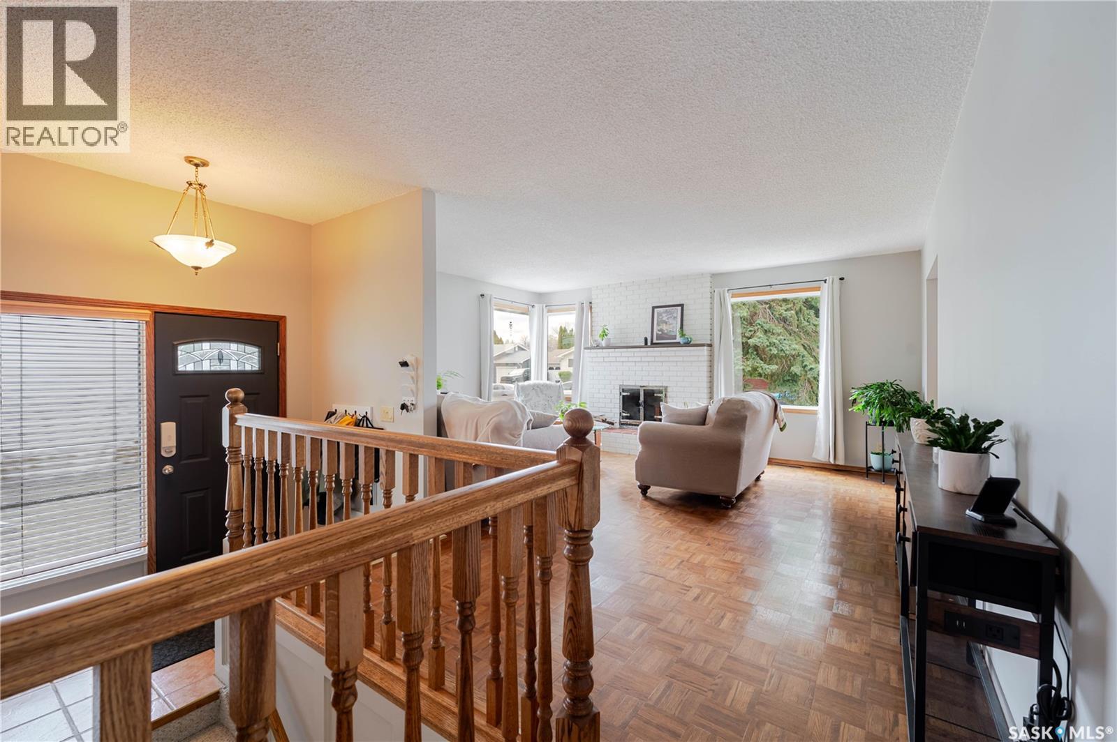 1325 King Crescent, Moose Jaw, Saskatchewan  S6H 3G3 - Photo 6 - SK036625