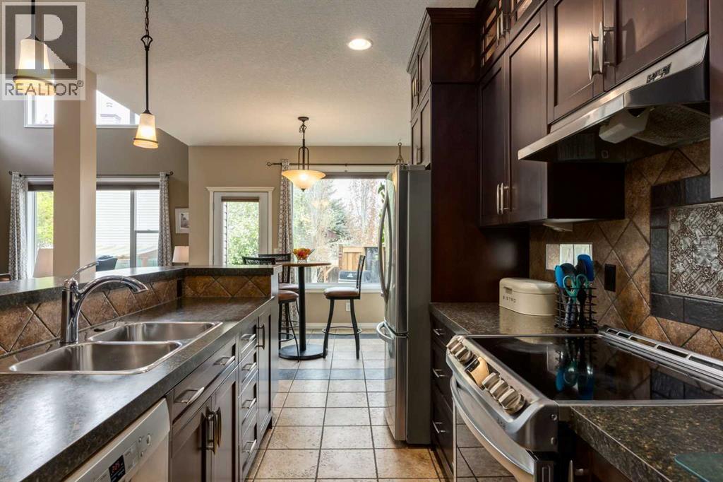 569 Chaparral Drive SE, Calgary, Alberta  T2X 3W8 - Photo 7 - A2313504