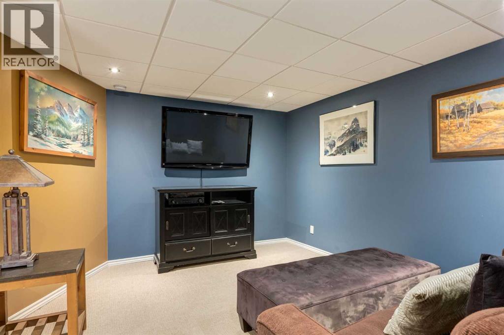 569 Chaparral Drive SE, Calgary, Alberta  T2X 3W8 - Photo 31 - A2313504