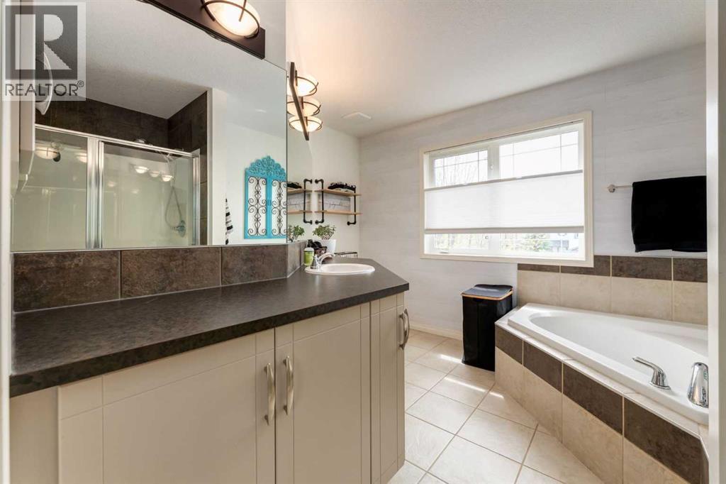 569 Chaparral Drive SE, Calgary, Alberta  T2X 3W8 - Photo 24 - A2313504