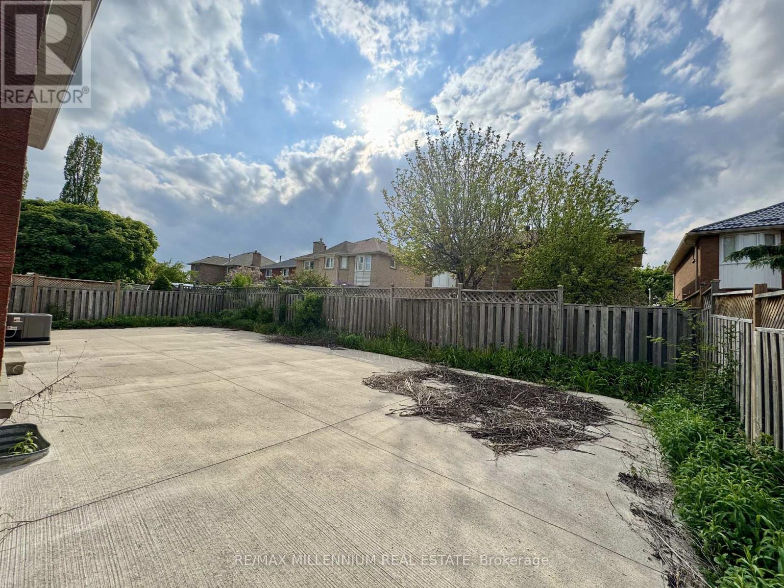 36 Diane Court, Brampton, Ontario  L6Y 3E2 - Photo 25 - W13093436