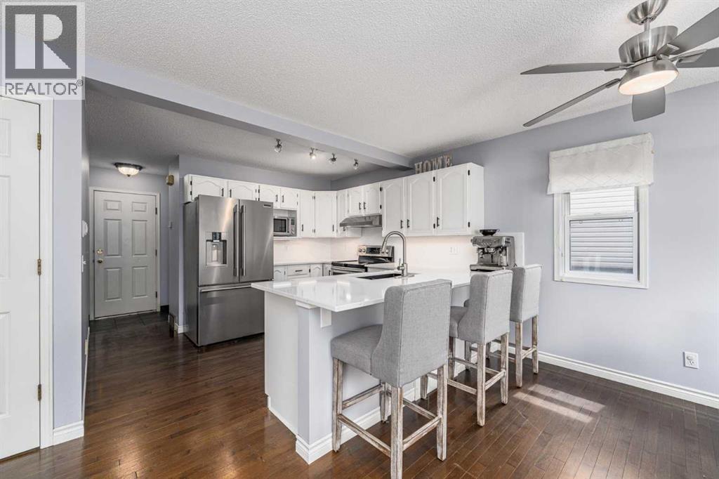 381 Hidden Valley Manor NW, Calgary, Alberta  T3A 5V5 - Photo 10 - A2313010