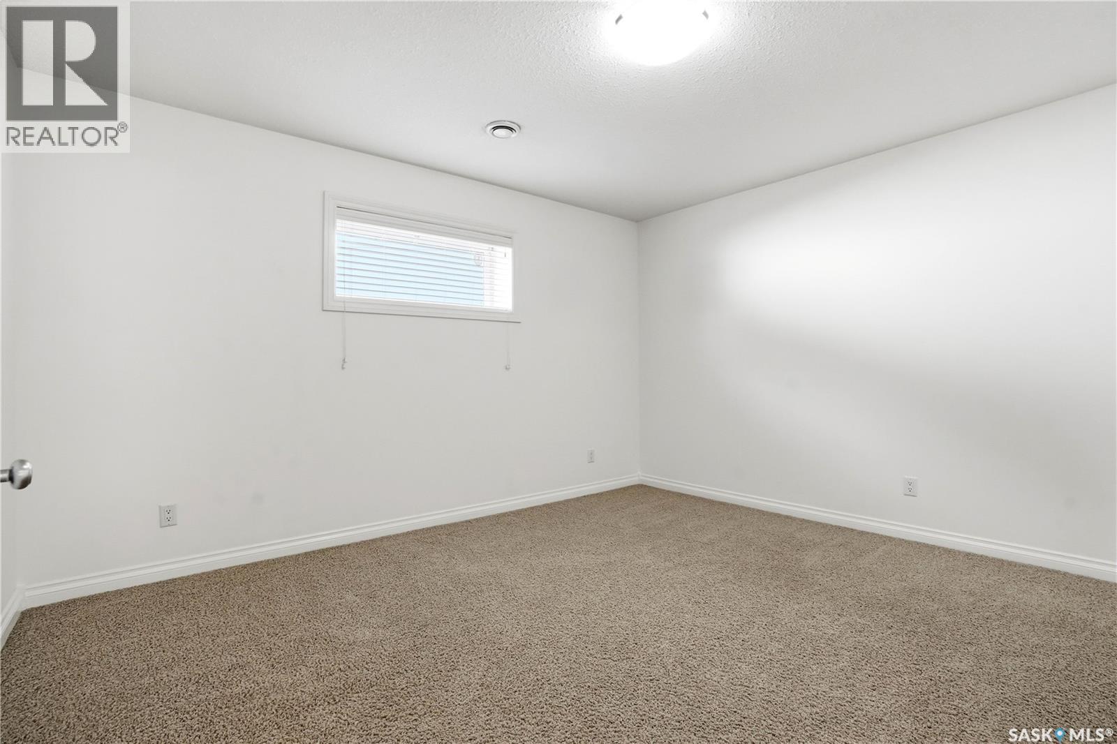 2431 Linner Bay, Regina, Saskatchewan S4V 1K3 - Photo 37 - SK036460