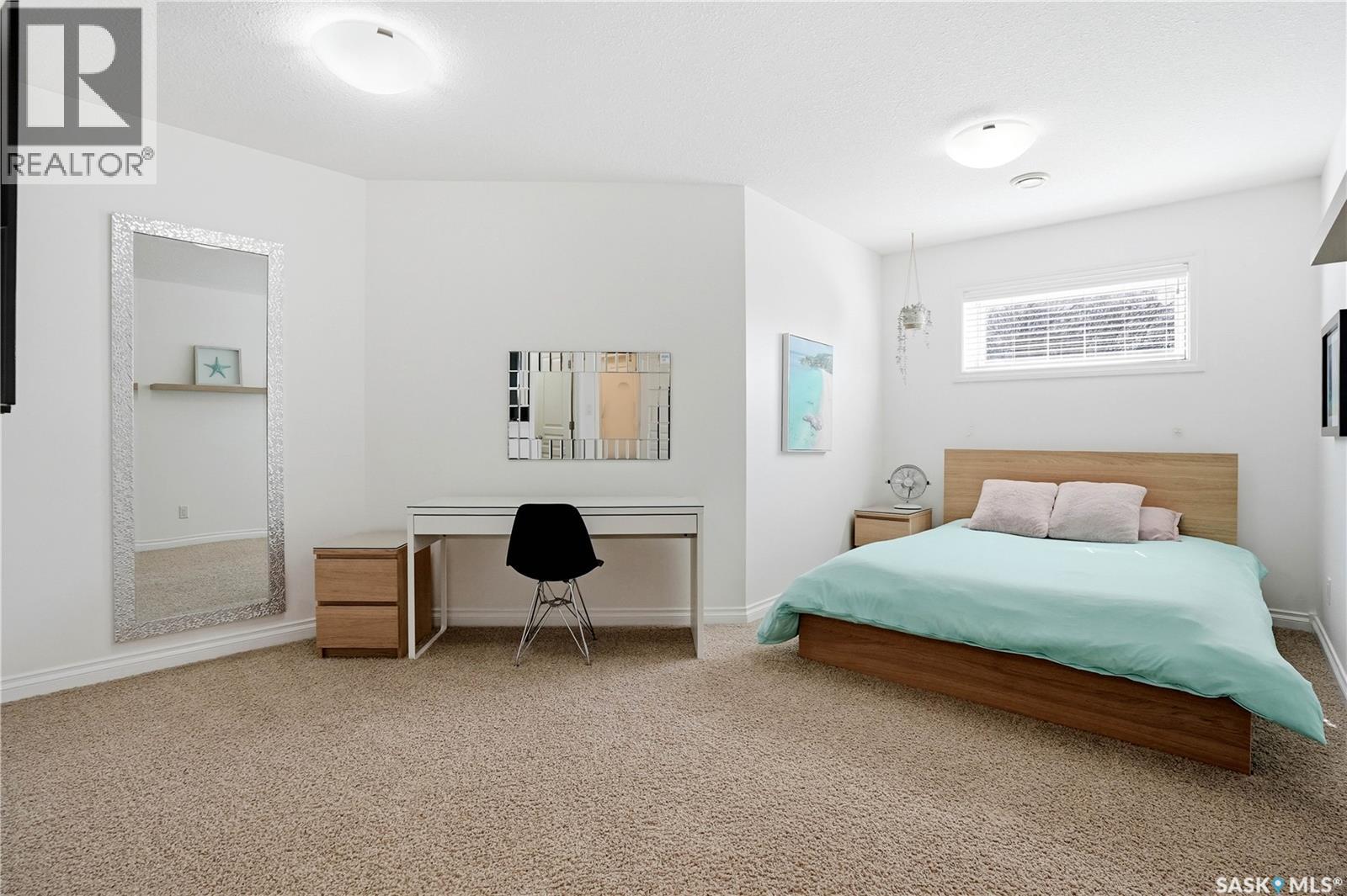 2431 Linner Bay, Regina, Saskatchewan S4V 1K3 - Photo 40 - SK036460