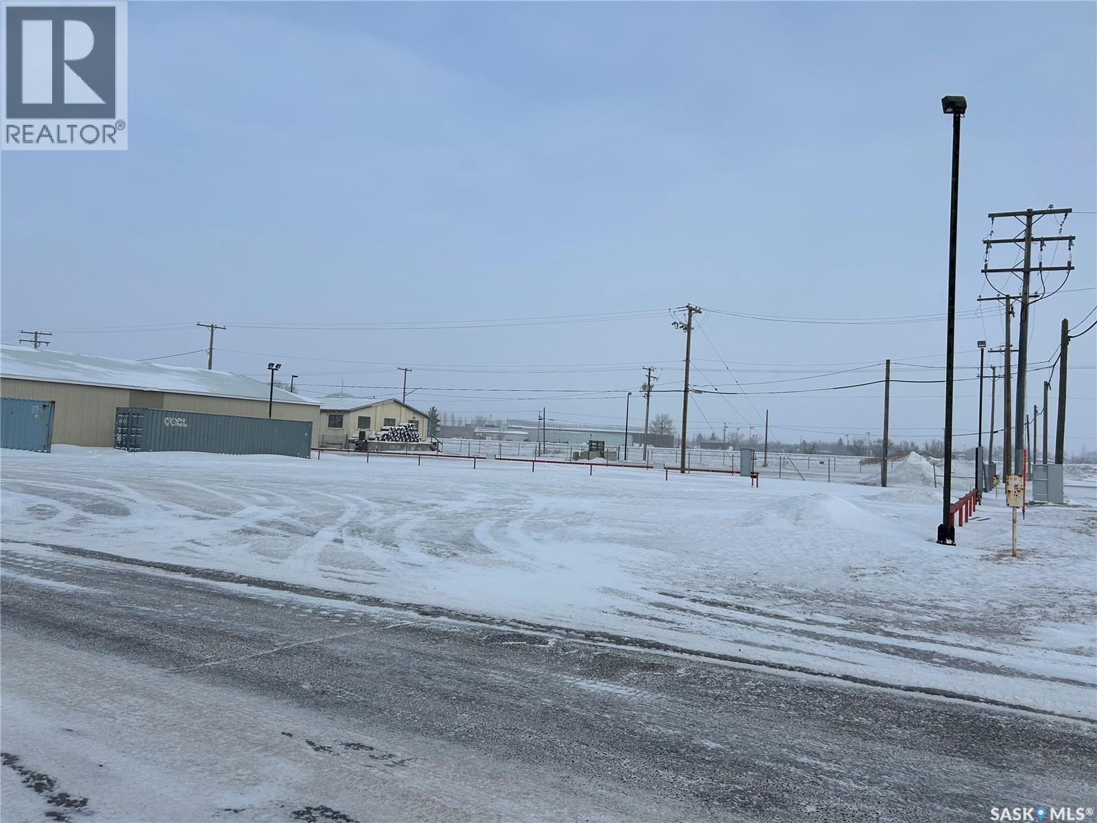 901 5th Street, Estevan, Saskatchewan  S4A 0Y8 - Photo 2 - SK027164