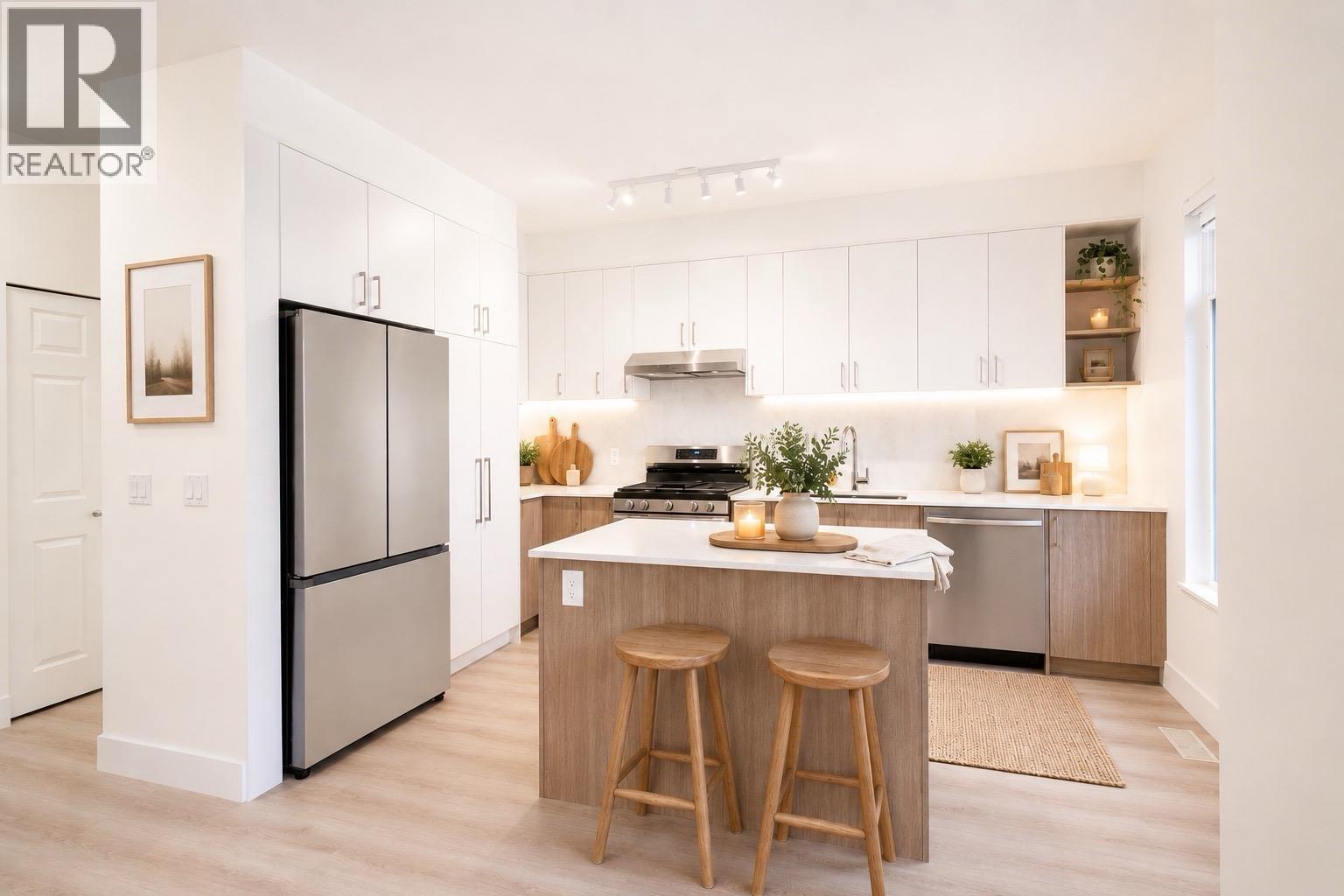 21 50 Panorama Place, Port Moody, British Columbia  V3H 5H5 - Photo 1 - R3126196