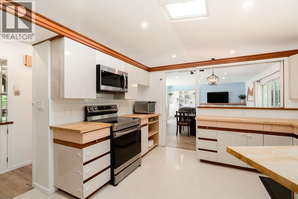 1032 Edgewater Crescent, Squamish, British Columbia  V8B 0B2 - Photo 7 - R3126320