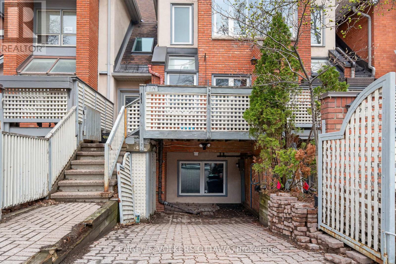 B - 175 James Street, Ottawa, Ontario  K1R 5M6 - Photo 2 - X13158626