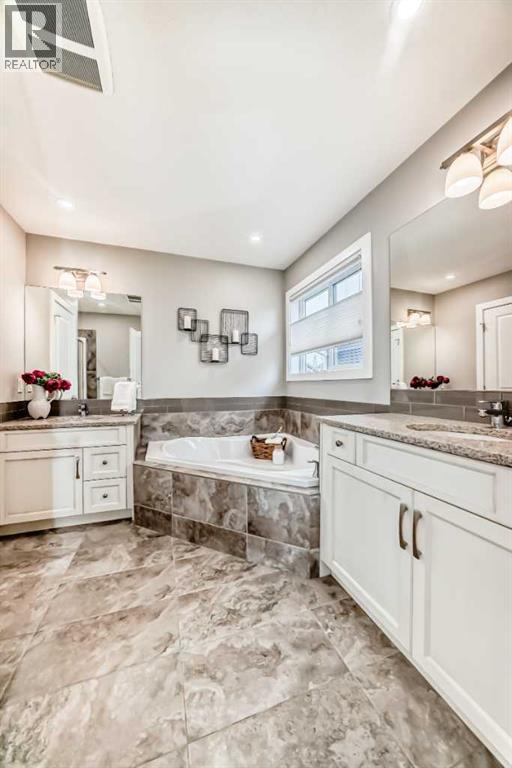 2201 Bayside Circle SW, Airdrie, Alberta  T4B 0V6 - Photo 21 - A2313254