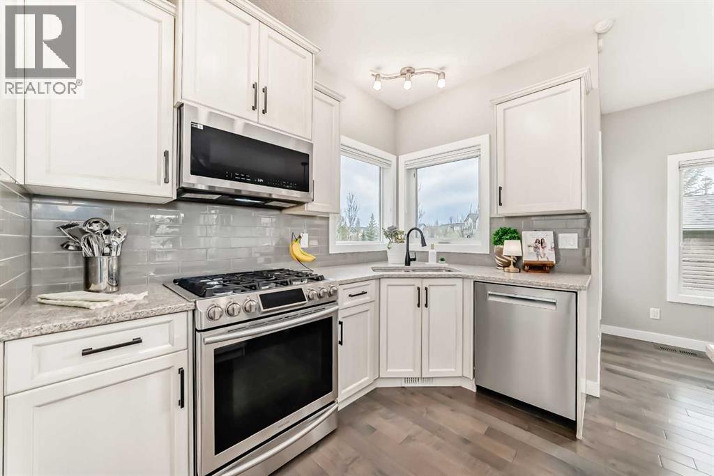 2201 Bayside Circle SW, Airdrie, Alberta  T4B 0V6 - Photo 5 - A2313254