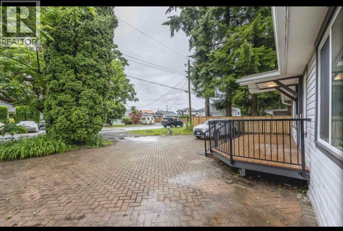 20367 Kent Street, Maple Ridge, British Columbia  V2X 1A7 - Photo 4 - R3123786