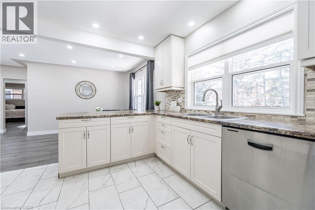 25 Hahn Place Unit# Main, Kitchener, Ontario  N2M 1R4 - Photo 18 - 40831923