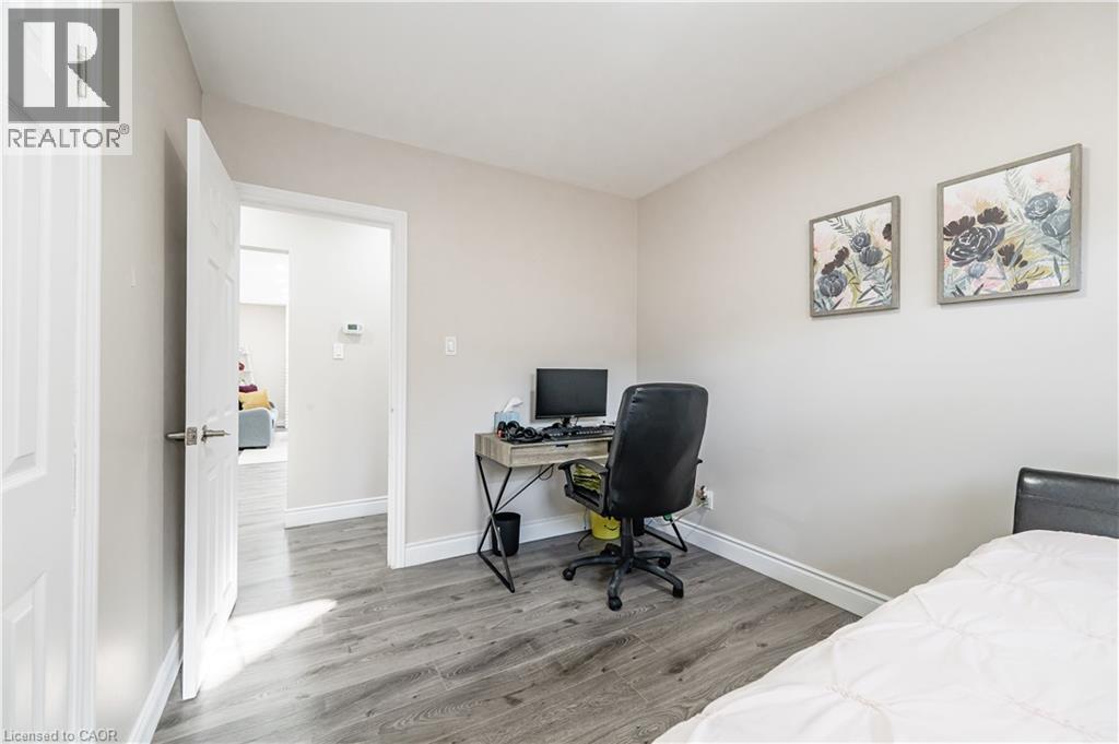 25 Hahn Place Unit# Main, Kitchener, Ontario  N2M 1R4 - Photo 25 - 40831923