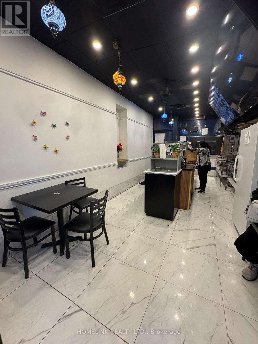656 Spadina Avenue, Toronto, Ontario  M5S 2H7 - Photo 13 - C13158638