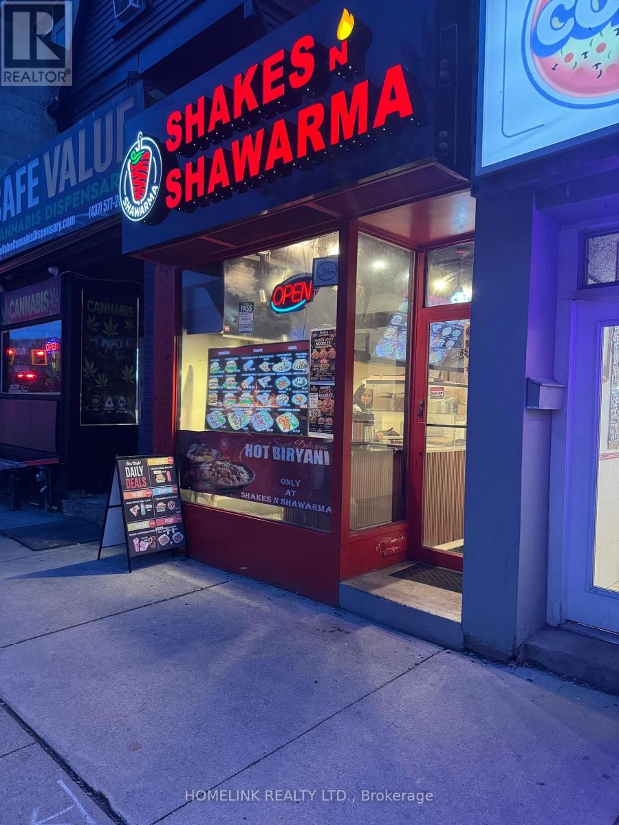 656 Spadina Avenue, Toronto, Ontario  M5S 2H7 - Photo 2 - C13158638